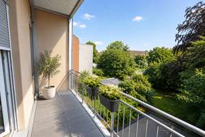 Sonnige 2-Zimmer-Wohnung mit großem Balkon in Düsseldorf-Heerdt