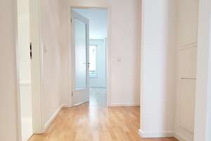 Exklusive, neuwertige 2-Zi-Wohnung mit Balkon und hochwertiger Einbauküche in Friedrichshain, Berlin