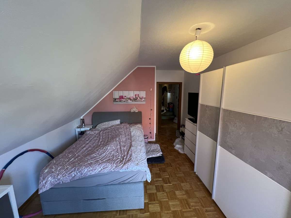 Immobilie in Hüllhorst - Idyllisches Mehrfamilien- / Mehrgenerationenhaus - Bild 2