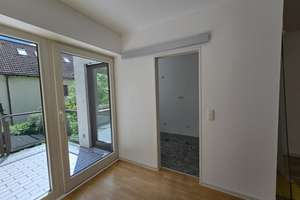 Obermenzing herrliche 2,5 Zimmer, Küche, Bad, Balkon ins Grüne – Die vollständige Adresse der Immobilie erhältst du vom Anbieter., 81247 Obermenzing, München – Vorschaubild 2