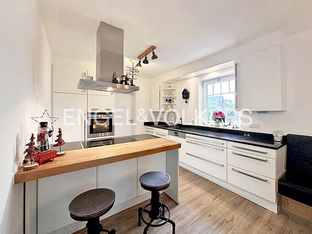 Immobilie in Großholbach - Hochwertiges Einfamilienhaus in gefragter Ortsrandlage - Bild 2