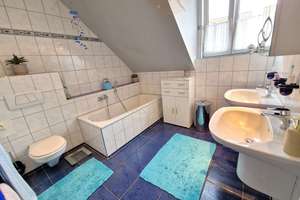 Sofort einziehen | Einfamilienhaus mit gemütlichem Garten, ausgebautem UG, erweiterbarem DG + Garage – Die vollständige Adresse der Immobilie erhältst du vom Anbieter., 61137 Schöneck – Vorschaubild 9