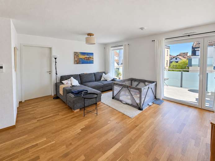Großzügige 3-Zimmer-Wohnung mit Balkon in ruhiger Lage von Frankfurt-Nied