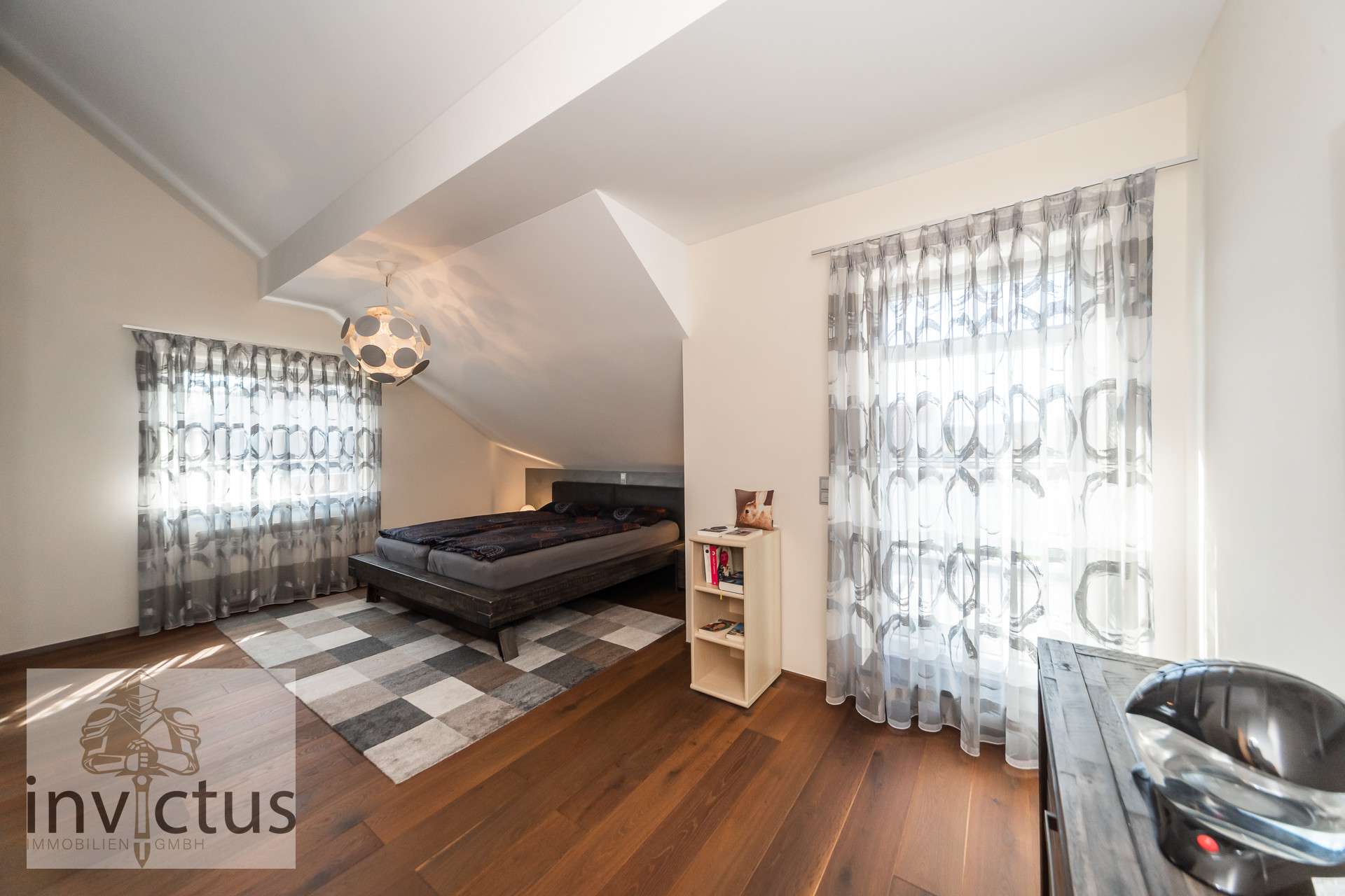 Immobilie in Langenbrettach - Ein Haus, das inspiriert – tolle Architektur, perfekter Grundriss, mit Garage u. Garten - Gefühl pur - Bild 5