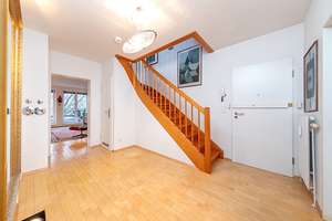 In 2. Reihe gelegen: Besondere Maisonette mit Balkon und Tiefgaragenstellplatz! – Die vollständige Adresse der Immobilie erhältst du vom Anbieter., 22559 Rissen, Hamburg – Vorschaubild 5