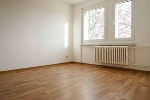 Attraktive 3-Raumwohnung sucht neuen Mieter – Gr. Diesdorfer Straße 93, 39110 Stadtfeld West, Magdeburg – Vorschaubild 2