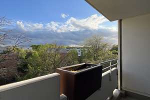 Großzügige 3-Zimmer-Wohnung mit Balkon und EBK in Köln Weiden – Leipziger Straße 22, 50858 Weiden, Köln – Vorschaubild 2