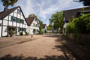 Köln-Sürth*EFH*exklusives Privatensemble in Bestlage*196 qm WFL*Garten*Garage*