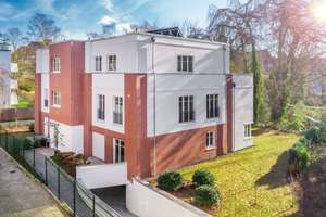 Property thumbnail 11