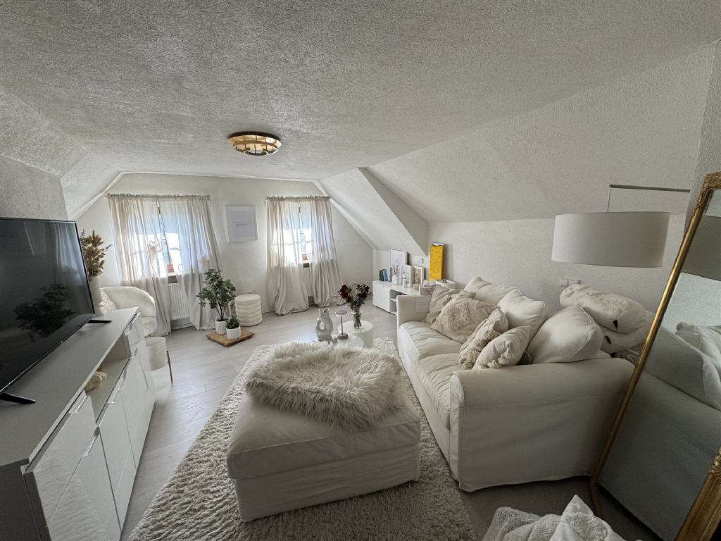 Immobilie in Bergneustadt - Zweifamilienhaus in ruhiger, zentrumsnaher Lage von Bergneustadt - Bild 2