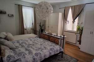 Großzügige 3-Zimmerwohnung mit Veranda und Gartenanteil – Aispachstr. 19, 72764 Reutlingen-Mitte, Reutlingen – Vorschaubild 3