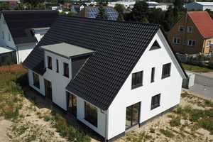 Doppelhaushälfte in Lichtenhagen-Dorf,  Neubau im Erstbezug, Rostock, Ostsee – Musknips 16, 18107 Bad Doberan (Kreis) – Vorschaubild 1