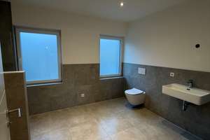 Elegantes 5-Zimmer Reihenendhaus in Hückelhoven mit Garten – Haagstraße 44, 41836 Hückelhoven – Vorschaubild 2
