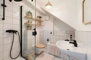 ÜBER DEN DÄCHERN DER KÖLNER SÜDSTADT - 2 ZIMMER-MAISONETTE MIT DACHTERRASSE UND EINBAUKÜCHE – 50677 Neustadt/Süd, Köln – Vorschaubild 9