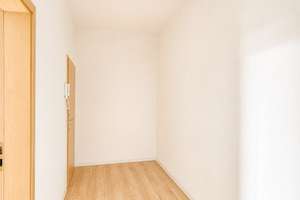 Große helle 2-Raum-Wohnung mit Balkon & Fahrstuhl – Agricolastraße 65, 9112 Kaßberg, Chemnitz – Vorschaubild 8