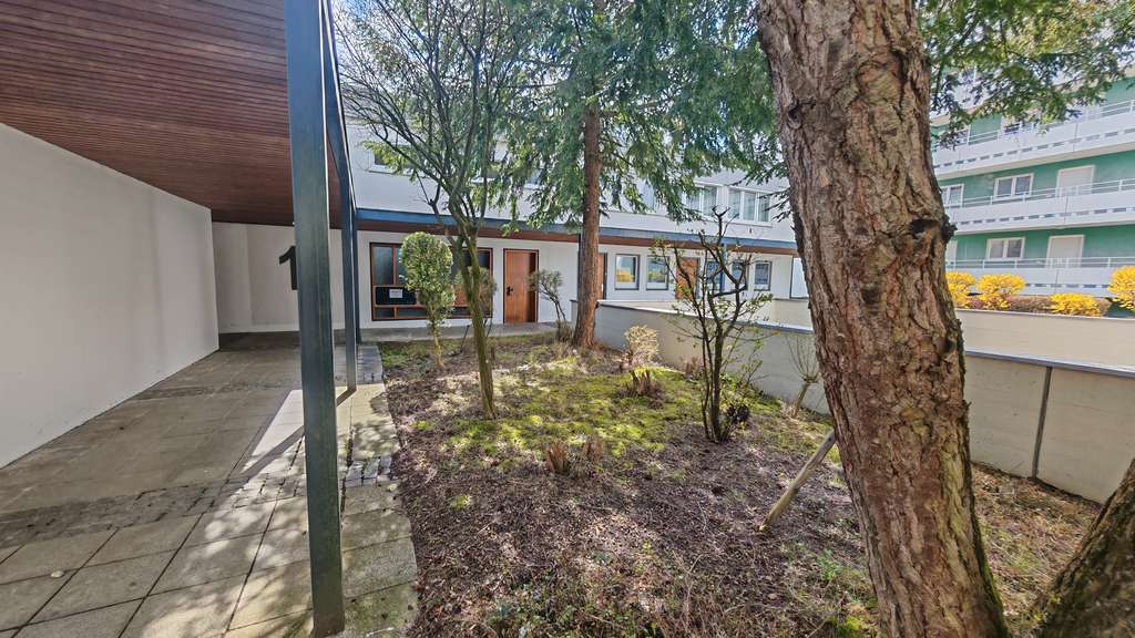 Immobilie in Memmingen - Erbpacht-Wohnung ohne Balkon – helle 4-Zimmer-Wohnung (126 m²) im 1. OG in Memmingen – provisionsfre - Bild 0