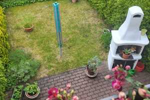 Reihenmittelhaus mit kleinem Garten und herrlichem Ausblick – Saale-Holzland-Kreis – Vorschaubild 1