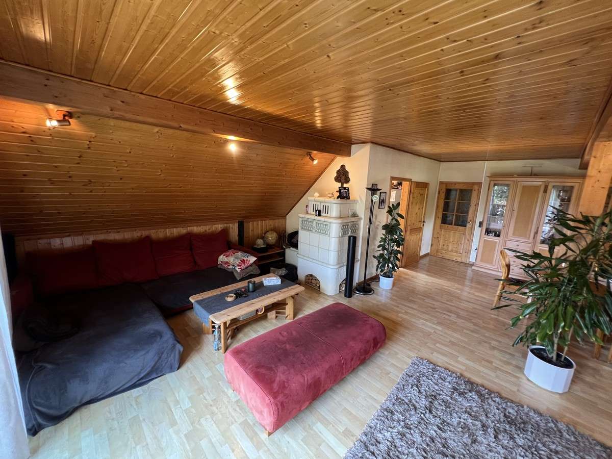 Immobilie in Hüllhorst - Idyllisches Mehrfamilien- / Mehrgenerationenhaus - Bild 1