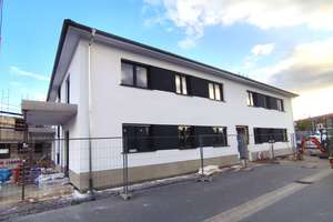 Erstbezug - Energieeffiziente 2-Raum-WE in ruhiger Lage mit Terrasse, Badmöbeln, Aufzug & Stellplatz
