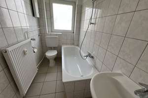 Für Sie! 2 Zi.-Whng. mit Balkon - renoviert - Duisburg Rheinhausen – Brucknerstraße 24, 47226 Rheinhausen-Mitte, Duisburg – Vorschaubild 2
