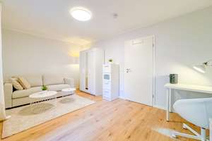 Charmante 2-RW* 1. OG* frisch saniert* EBK* moderne Möblierung* TG-SP* Süd-Balkon & Terrasse* Aufzug – Schandauer Straße 23 c, 1309 Striesen-West, Dresden – Vorschaubild 12