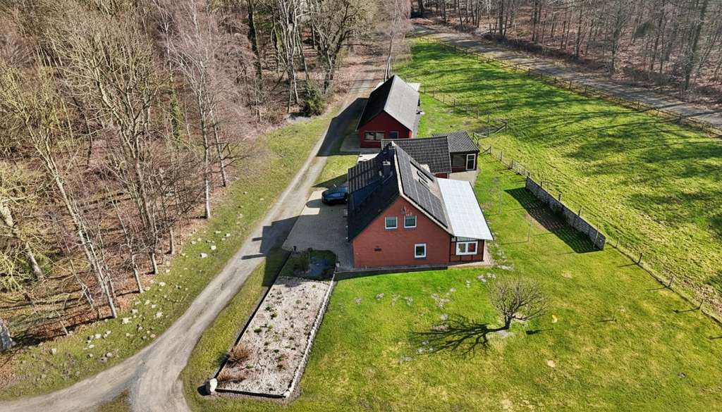 Immobilie in Winkelsett - Einfamilienhaus mit gepflegten Nebengebäuden in idyllischer Alleinlage - Bild 4