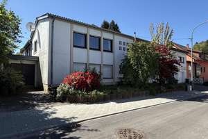 Zweifamilienhaus mit Möglichkeiten - Oberkirchen – Die vollständige Adresse der Immobilie erhältst du vom Anbieter., 66629 Freisen – Vorschaubild 1