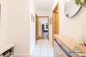 Ihr grünes Zuhause: 3-Zimmer Erdgeschosswohnung mit privatem Garten und Terrasse – Die vollständige Adresse der Immobilie erhältst du vom Anbieter., 93059 Weichs, Regensburg – Vorschaubild 2