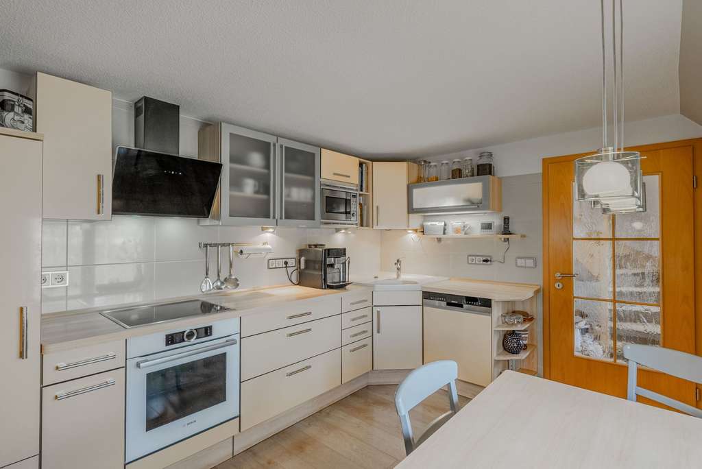 Immobilie in Stolpen - Ihr exklusives Einfamilienhaus mit traumhaftem Blick über Langenwolmsdorf bei Stolpen - Bild 4