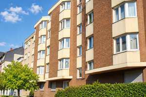 Helle 2-Zimmer-Wohnung mit Balkon, Aufzug und Tiefgaragenstellplatz in Köln-Marienburg – 50968 Marienburg, Köln – Vorschaubild 5