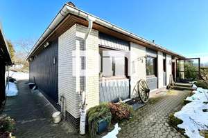 (R)eserviert! Großer altengerechter Bungalow mit großem Garten, Garage und Einliegerbereich – Die vollständige Adresse der Immobilie erhältst du vom Anbieter., 37170 Uslar – Vorschaubild 1