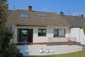 Gemütliches Reihenhaus mit Einliegerbereich und Garage in verkehrsberuhigter Sackgasse – Die vollständige Adresse der Immobilie erhältst du vom Anbieter., 42111 Uellendahl-Katernberg, Wuppertal – Vorschaubild 7