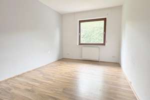 Großzügiges Zweifamilienhaus mit großem Grundstück, Garten und Garage an Knoops Park – 28717 Sankt Magnus, Bremen – Vorschaubild 34