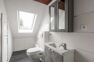 Welcome Home! Modernisierte 4,5- Raum-Dachgeschosswohnung mit rd. 93,9 m² und Garage in Frohnhausen  – Die vollständige Adresse der Immobilie erhältst du vom Anbieter., 45145 Frohnhausen, Essen – Vorschaubild 7