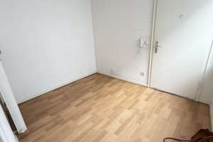Rheinstr. 93/2 Zi-DG WHG mit geraden Wänden und Terrasse /Aufzug – Rheinstrasse 93, 47798 Stadtmitte, Krefeld – Vorschaubild 9