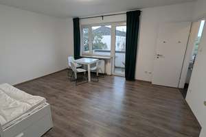 Sonnige 1-Zi-Wohnung mit Balkon, möbliert mit voll ausgestatteter Küche – Alter-St.-Georgs-Platz 9, 80809 Am Riesenfeld, München – Vorschaubild 2