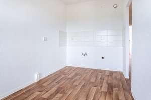 Über den Dächern von Schönebeck - 3-Raum Wohnung mit Aufzug – Moskauer Straße 7, 39218 Schönebeck (Elbe) – Vorschaubild 3