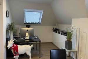 Ankommen & wohlfühlen: Traumhafte Dachgeschosswohnung mit Aufzug, zwei Loggien und Top-Sanierung – Bellerstr. 59a, 50354 Hürth – Vorschaubild 8