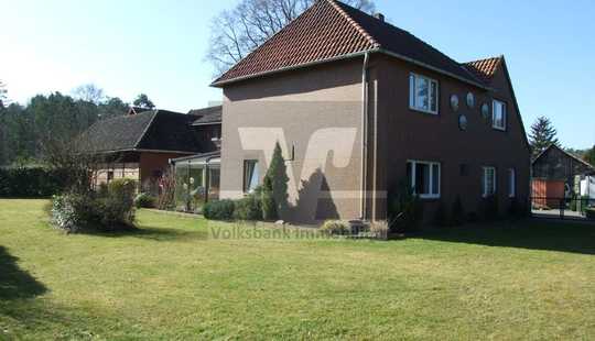Bild von +++Großes Wohnhaus mit Nebengebäude und Scheune mit 9.278 m² Grundstück+++
