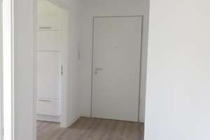eine sehr schöne, helle 2 Zimmerwohnung mit Einbauküche – 14476 Fahrland, Potsdam – Vorschaubild 2