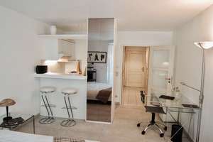 Terrassenwohnung mit Wintergarten in der Isar-Residenz – ruhig, zentral & mit Tiefgaragenstellplatz – Liebigstraße 20, 80538 Lehel, München – Vorschaubild 3
