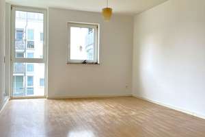 Perfekter Schnitt, nahe am Wasser: Helle 2-Zimmer Wohnung im Köpenicker  Spreebogen. – Die vollständige Adresse der Immobilie erhältst du vom Anbieter., 12555 Köpenick, Berlin – Vorschaubild 1