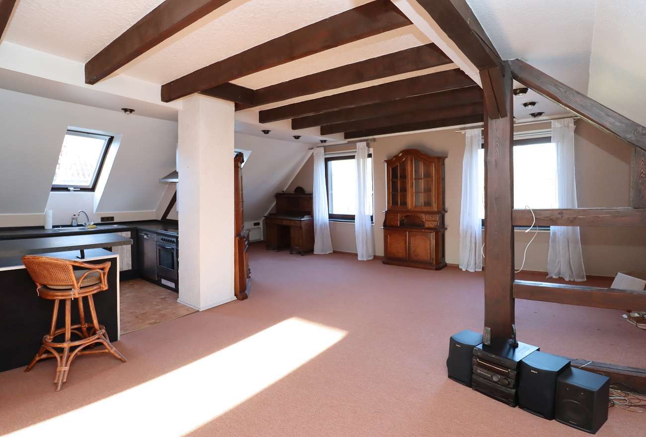 Immobilie in Coppenbrügge - Perfekte Mischung aus Wohn- und Geschäftshaus: Große Gewerbefläche mit 5 WE - Bild 2