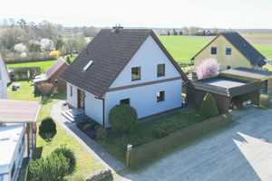 Willkommen zuhause: Modernisiertes Einfamilienhaus inkl. Schuppen samt Garten in Feldrandlage – Mecklenburg-Strelitz (Kreis) – Vorschaubild 1
