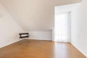 Großzügiges Penthouse mit bequemem Aufzug direkt in die Wohnung – Die vollständige Adresse der Immobilie erhältst du vom Anbieter., 70499 Weilimdorf (Ortsteil), Stuttgart – Vorschaubild 11