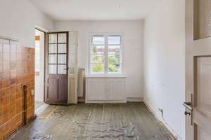 Sanierungsbedürftige Altbauwohnung mit Garten und Mansarde in Berlin-Lichterfelde – Marschnerstraße 39, 12203 Lichterfelde, Berlin – Vorschaubild 4