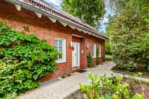 Einziehen & Wohlfühlen! Zukunftssicheres Luxusanwesen mit 7 Zi., Solaranlage, Pool, Garage/Carport – Die vollständige Adresse der Immobilie erhältst du vom Anbieter., 14089 Kladow, Berlin – Vorschaubild 20