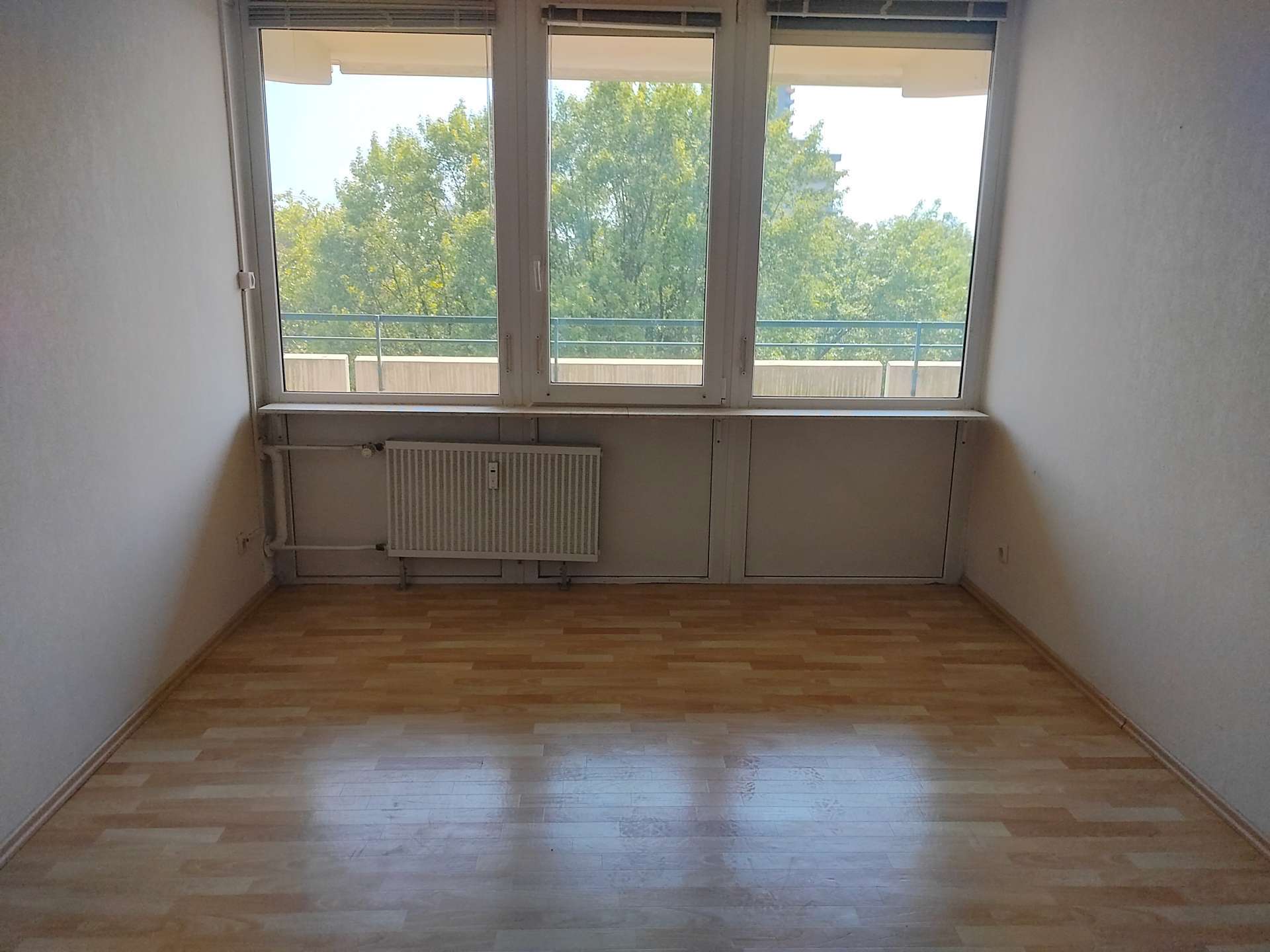 Immobilie in Eschborn - geräumige 4 Zimmer Wohnung in Eschborn mit Fernblick - Bild 2