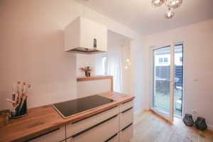 Außergewöhnlich anders.... Exklusive Ausstattung und ca. 650 m² Eigenland ohne Käufercourtage – Lindwurmstr. 47, 23570 Lübeck – Vorschaubild 23