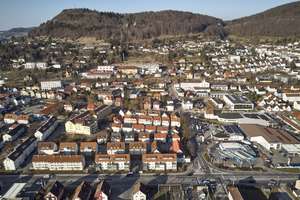 Wohnen mit Komfort: Garten, Terrasse und zwei Garagen – Die vollständige Adresse der Immobilie erhältst du vom Anbieter., 72458 Albstadt – Vorschaubild 29